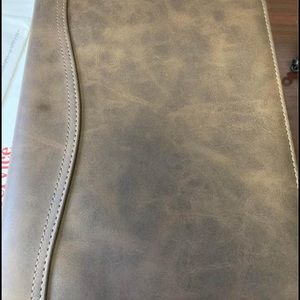 Day-Timer Distressed Simulated Leather Planner starter kit